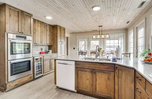 Lake of the Ozarks Haven with Decks, Dock and Kayaks! - Foto 11