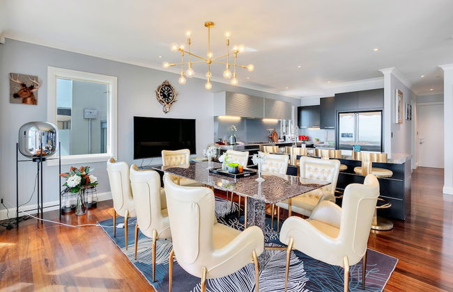 Magnificent Harbour View Villa in Orakei - Photo 9