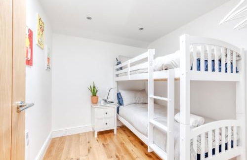 Central Bright 3 Bed Flat with Pool & Parking - Foto 5