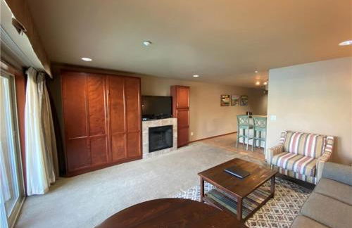 Grandview Lake Chelan- Waterfront View, Pool, Hot tub, Golf, 1 Min To Downtown - Foto 13