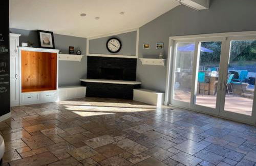 Large Recreational Retreat - Foto 7