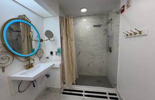 Disney Princess and Heroes Apartment Accessible - Foto 43