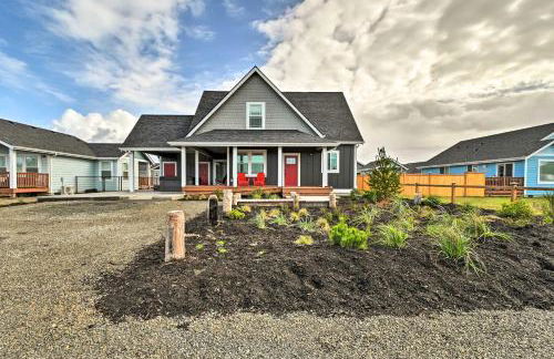 Ocean Shores Getaway with Fireplace and Hot Tub! - Foto 26