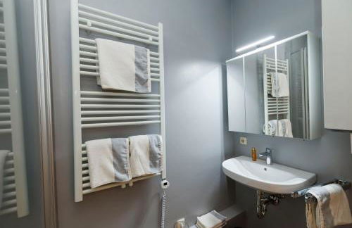 zentrale Ferienwohnung neu renoviert - Foto 21