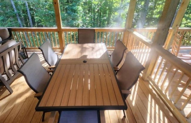 The Great Escape - 2 Bedrooms, 2.5 Baths, Sleeps 12 Home by RedAwning - Foto 26