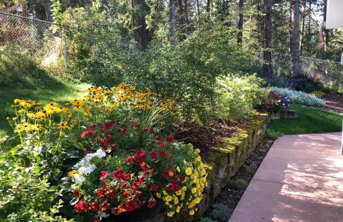 Whitefish Home, 3 BED 2 BATH, Sleeps 7, Hot Tub, AC - Foto 27