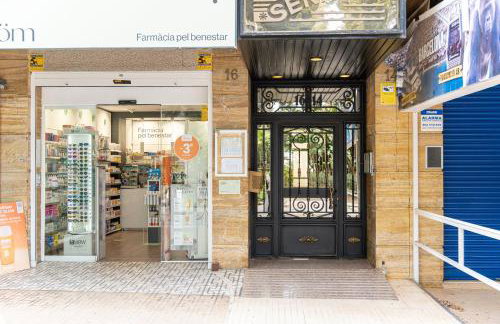 TuristMar - Amplio Apartamento en Salou con piscina, a 2 minutos de la Playa - Foto 24
