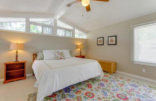 Family Home with Stunning Water Views in Tavares! - Photo 18