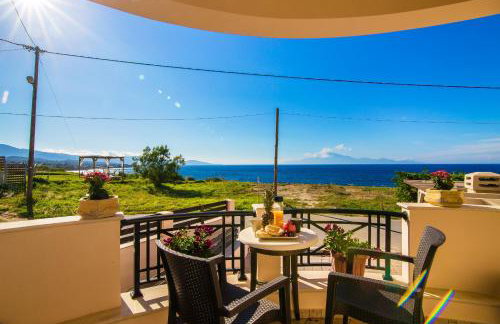 Kondarini Sea View Villa, Just 290m from the beach, by ZanteWize - Foto 15