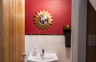 Corner Cottage - character, charm, great location. - Foto 67