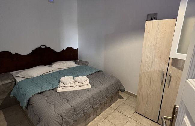 Birds Villa Apartments with Heated Pool - Including Car and Breakfast - Photo 28