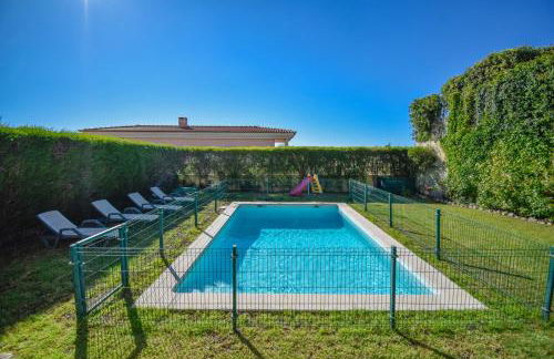 Spacious 4-Bedroom Villa with Private Heated Pool in Quinta da Beloura Sintra Ideal for Families & Long Stays - Foto 25