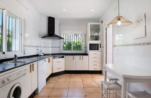 Villa Escocia, entre pinares y a pie de playa - Foto 31