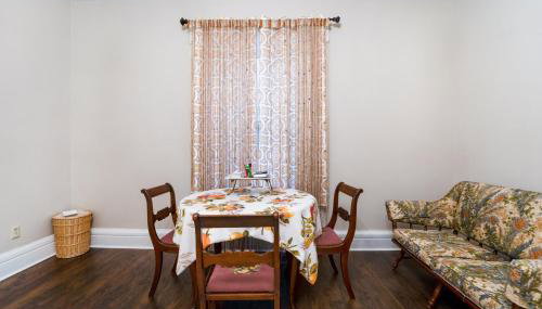 Renovated 4BR | 10 Min to Liberty University - Foto 2