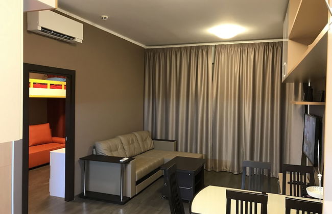 Fenix Deluxe Apartment on Parusnaya 21 - 603 - Photo 4