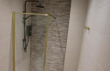 Castle View 3 bedroom with garden - Foto 6