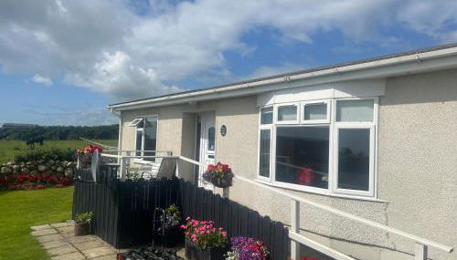 Moneydarragh Cottage with uninterrupted mountain and sea views- Hot tub available for hire at extra cost - Foto 1