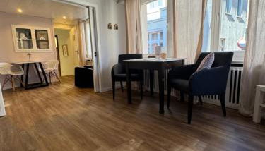 Gemütliches City-Apartment mit Kitchenette & Café im Haus - Photo 5