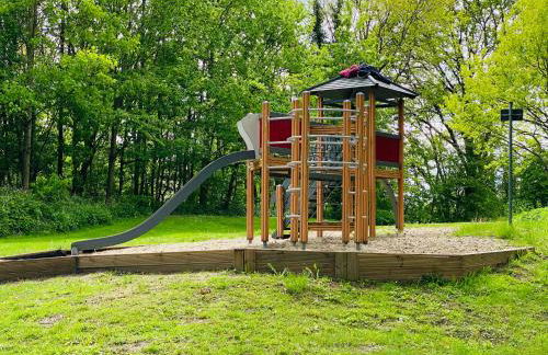 FeWo SONNENDECK Familien-strandnah-Garten-Hunde-Sport-und Schwimmbadnah-HansaPark - Foto 26