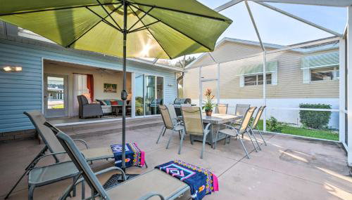 Lovely Lady Lake Home with Resort Amenities and Lanai! - Foto 3