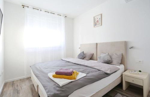 Holidayhouse Alirio with heated pool. - Foto 51