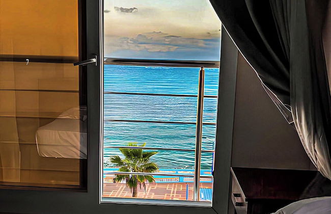 Luxury Apartment 3BR & Full Sea View - Photo 10