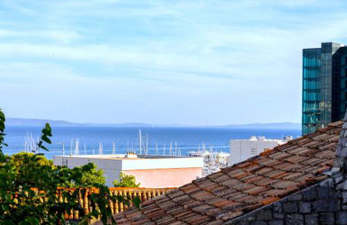 Stone Villa Majestic w Pool - Split Center - Photo 40