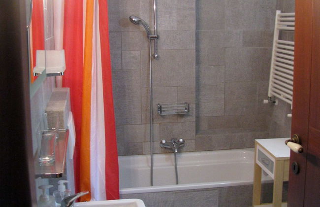 Mansion in Langhe With Pool and Winery Charm - Foto 16