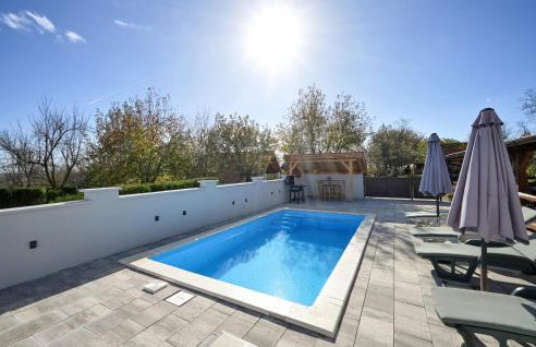 Gorgeous Home In Kutina - Foto 9