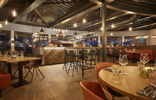 Great Villa With Luxurious Terrace, Near Roermond - Photo 28