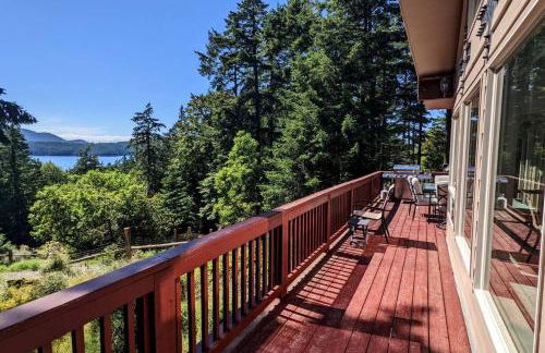 Villa w/ Amazing Bay Views Near Beach w/ Garden, Ping Pong - Foto 11