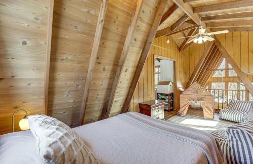 Hot Tub and Barrel Sauna! Lakefront Innsbrook Chalet - Foto 21