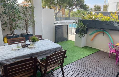 PLAYA ALMARDA,PISCINA,2 TERRAZAS,WIFI,PARKING,BBQ,TRANQUILo - Foto 8