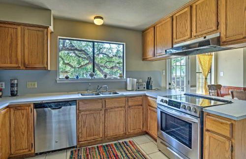 Lago Vista Lake Home with Shared Dock and Kayaks! - Foto 8