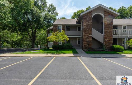 3BR Condo with Lake View - Trout Fishing - Playground - 2 Pools - Stairs Required - FREE TICKETS INCLUDED - PR69-9 - Foto 54