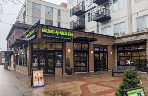 Walker's Paradise 1 with 2 free parking lots - Foto 35