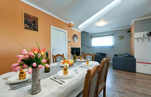 Amazing Home In Sveti Kriz - Foto 6