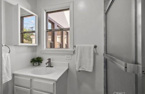 Fully Furnished 1-Bedroom - Foto 2