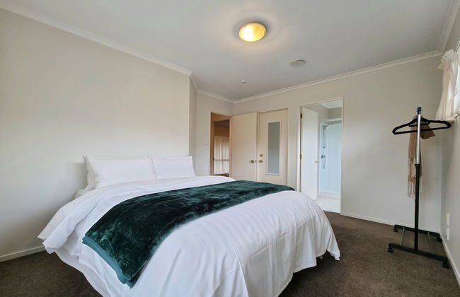 Beautiful 3BR House - WiFi - Car park - Foto 3