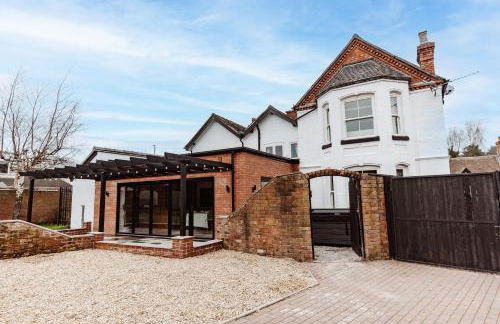 Large 7 Bedroom House for Families and Work Crews Hot Tub Parking Wi-Fi sleeps 17 - Foto 60