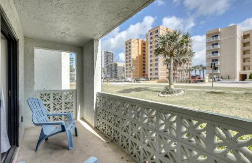 Daytona Condo with Community Pool, Walk to Beach! - Foto 23
