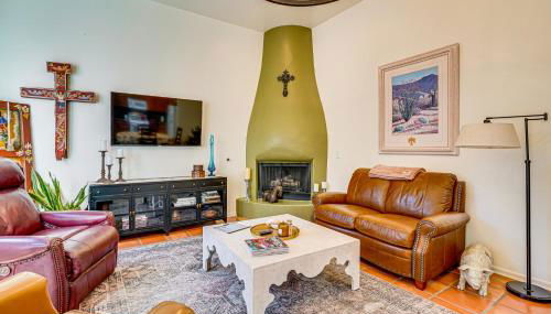 Sunny Adobe Retreat with Hot Tub and Mtn Views! - Foto 1