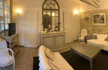 Gîte "Le Bleu D'Orage" Dans un Domaine de 7ha Au Calme - Foto 9