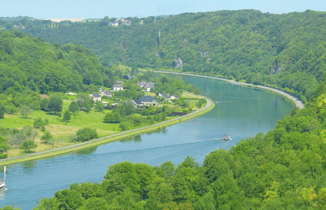 Nicely Furnished Bungalow with Fireplace near Maas - Foto 12