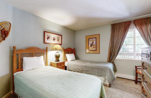 Riverside Treehouse - Foto 13