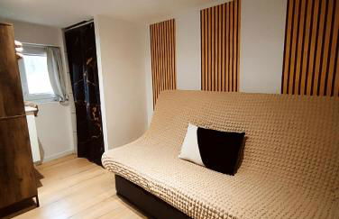 Charmant Studio Climatisé plein centre d'Aubagne - Foto 7