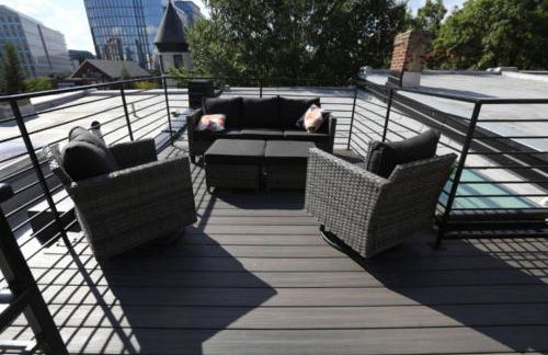 Sleeps 12 Downtown Entire home with rooftop - Foto 17