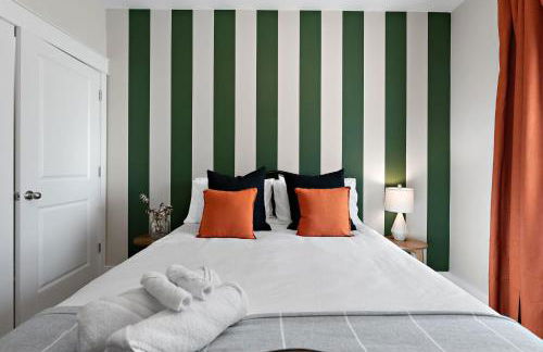 *NEW* Charm on Church ~ Cozy, Modern, Downtown Apt - Foto 2