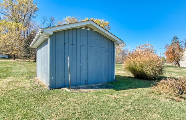 New River 3BR - Fishing, Kayaking, Hot tub, VT Game Weekends - Photo 56