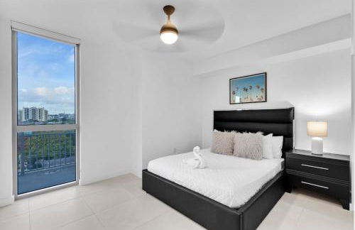 Brickell Border 3BR by Untitled Stay - Photo 41